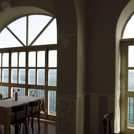 Belvedere E Tre Re فندق