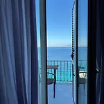 丽城特莱瑞酒店 3* 卡普里
