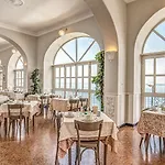 丽城特莱瑞酒店 3* 卡普里