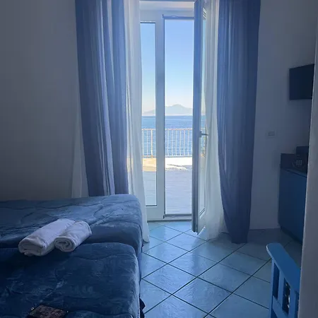 Belvedere E Tre Re Capri