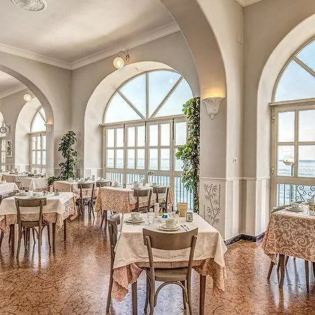 Belvedere E Tre Re 3* 카프리