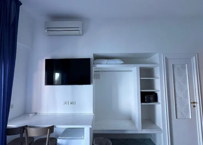 丽城特莱瑞酒店 3*