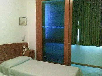 丽城特莱瑞酒店 酒店 卡普里