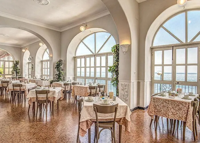 Belvedere E Tre Re 3* Капри