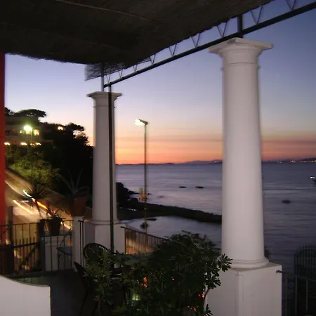 Belvedere E Tre Re Κάπρι
